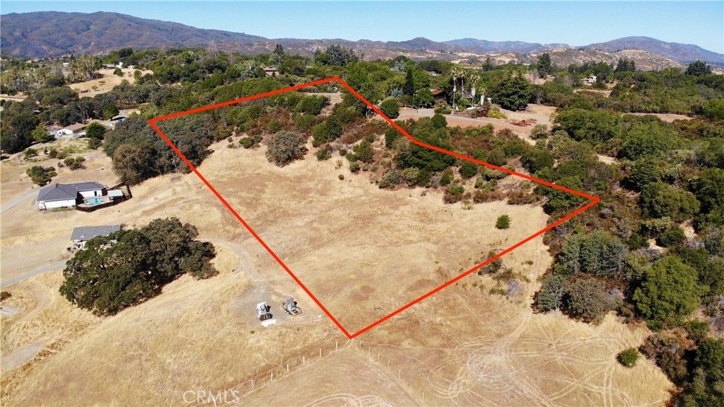 Image 4 of property listing at 1985 Bastian Court, Lakeport, CA 95453