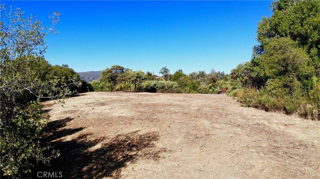 Image 5 of property listing at 1985 Bastian Court, Lakeport, CA 95453