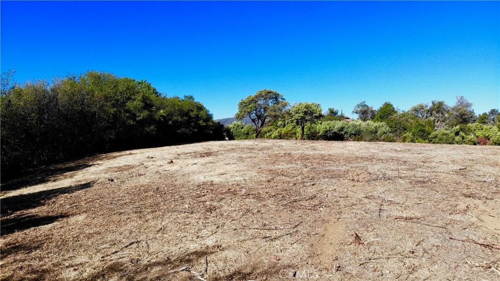 Image 6 of property listing at 1985 Bastian Court, Lakeport, CA 95453