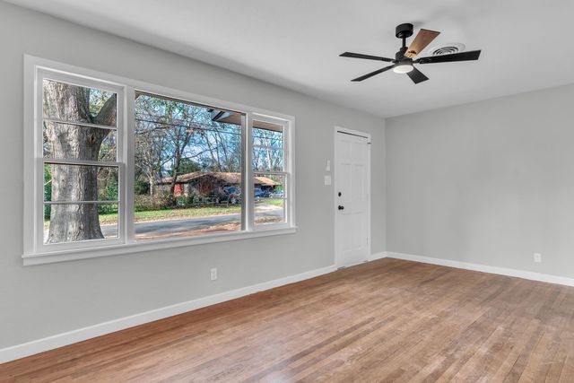 1212 N Edwards St., Gladewater, TX 75647