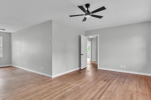 1212 N Edwards St., Gladewater, TX 75647