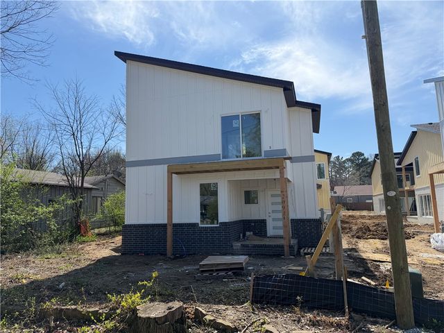 2091 W Ora B, Fayetteville, AR 72701