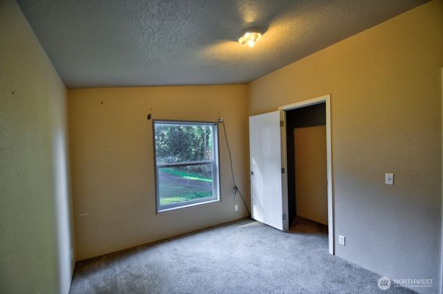 4213 State Route 6, Chehalis, WA 98532