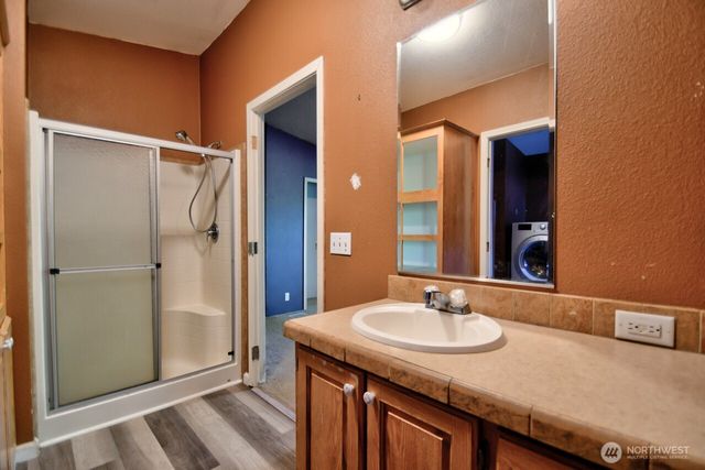 4213 State Route 6, Chehalis, WA 98532