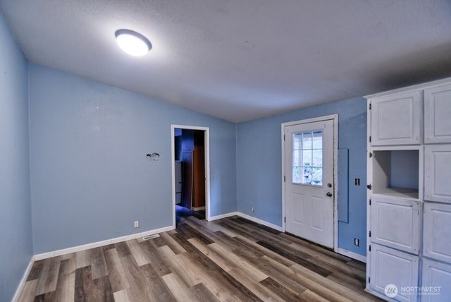 4213 State Route 6, Chehalis, WA 98532