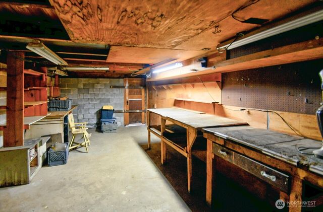 4213 State Route 6, Chehalis, WA 98532