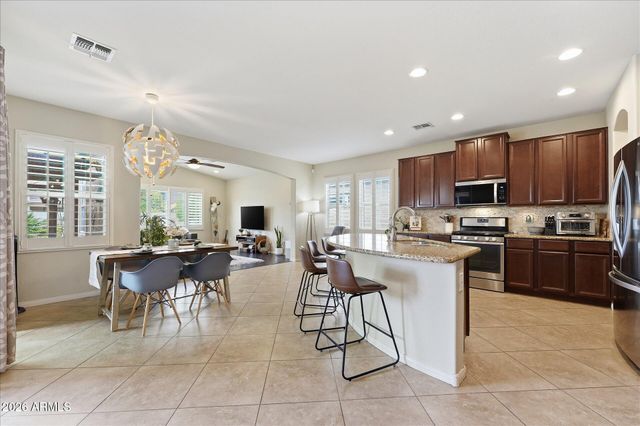 17842 W CHUCKWALLA CANYON Road, Goodyear, AZ 85338