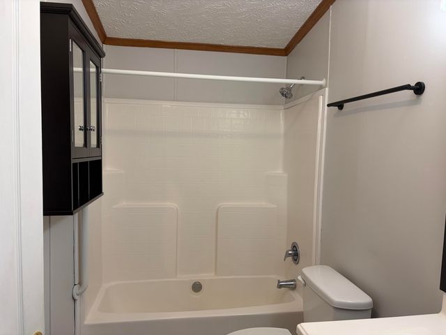 100 River Creek RD, Wirtz, VA 24184