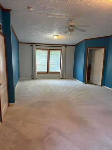100 River Creek RD, Wirtz, VA 24184