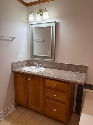 100 River Creek RD, Wirtz, VA 24184