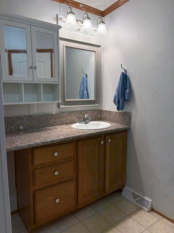100 River Creek RD, Wirtz, VA 24184