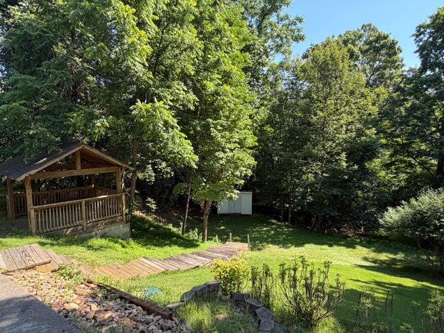 100 River Creek RD, Wirtz, VA 24184