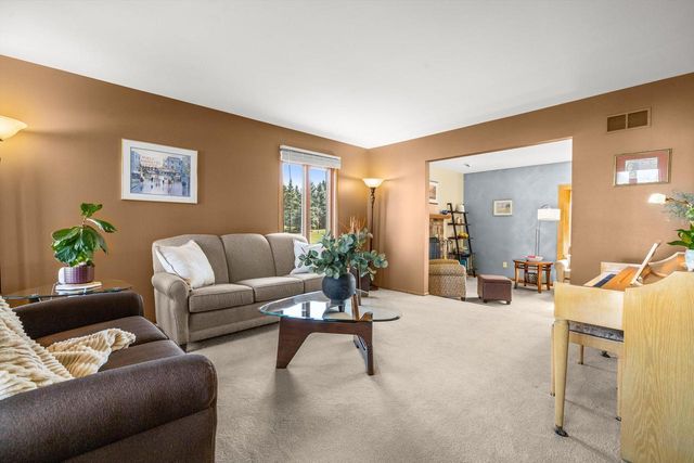 1721 Centennial LANE, Mount Pleasant, WI 53406