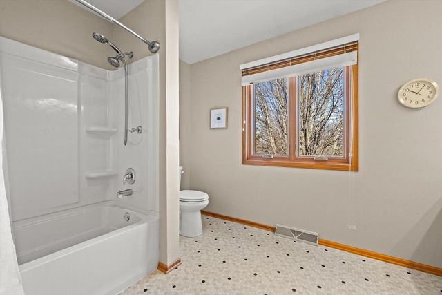 1721 Centennial LANE, Mount Pleasant, WI 53406