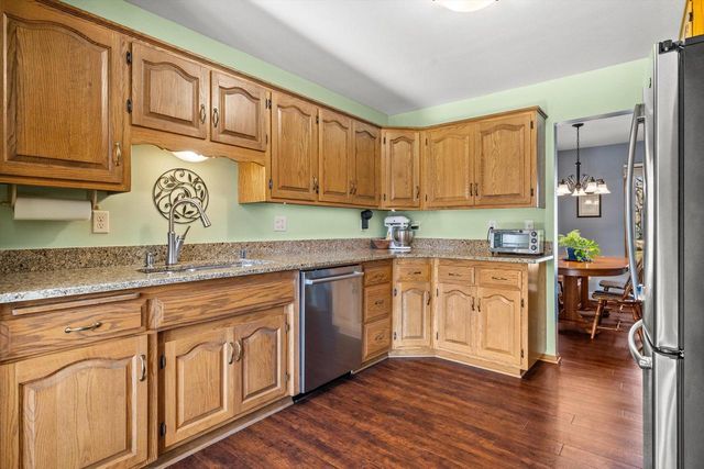 1721 Centennial LANE, Mount Pleasant, WI 53406