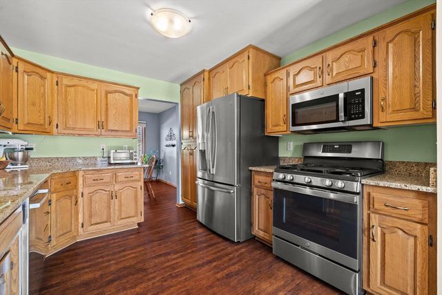 1721 Centennial LANE, Mount Pleasant, WI 53406