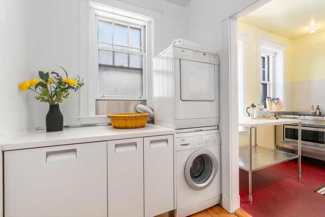 31 Linnaean Street 6, Cambridge, MA 02138