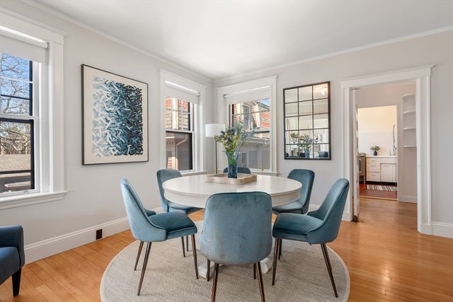 31 Linnaean Street 6, Cambridge, MA 02138