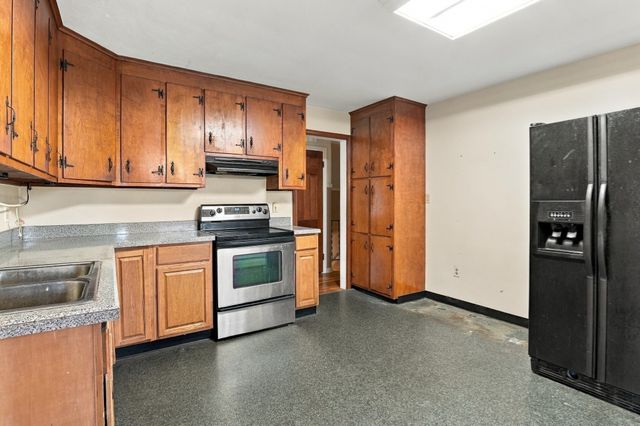 160 Millbury Street, Auburn, MA 01501