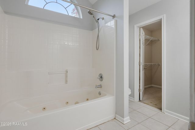 514 Pear Tree Circle, Broussard, LA 70518