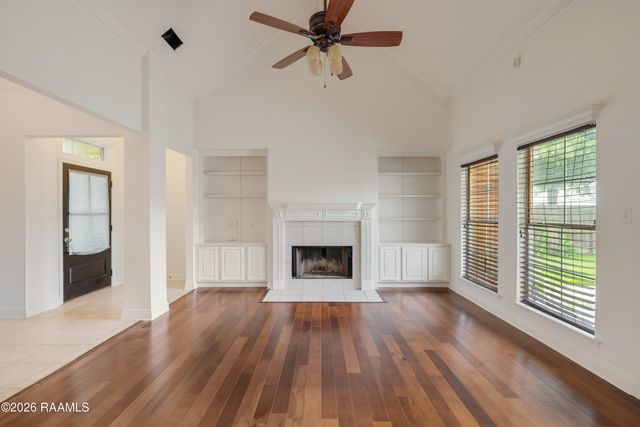 514 Pear Tree Circle, Broussard, LA 70518