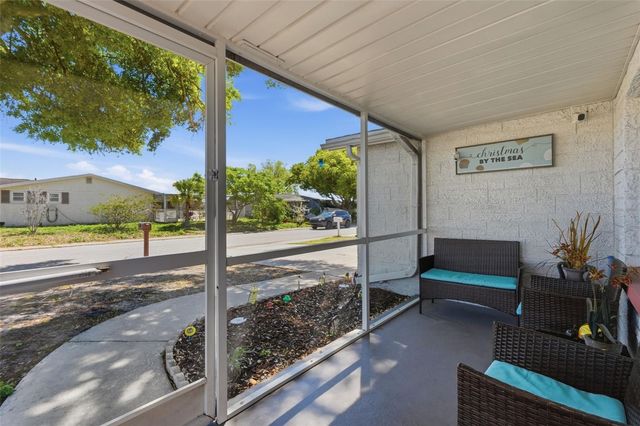 9825 LAKESIDE LANE, Port Richey, FL 34668