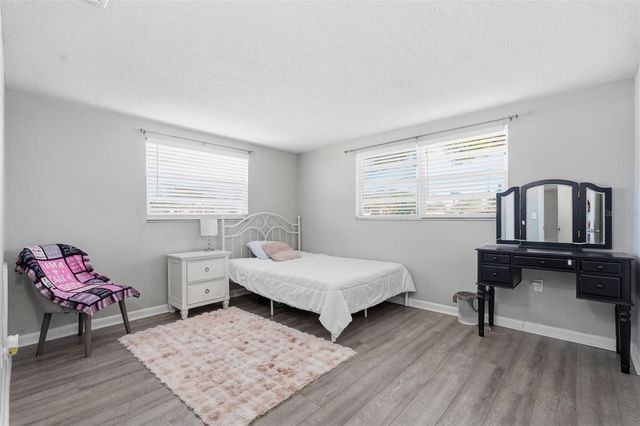 9825 LAKESIDE LANE, Port Richey, FL 34668