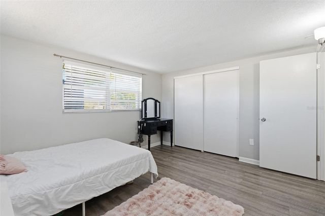 9825 LAKESIDE LANE, Port Richey, FL 34668