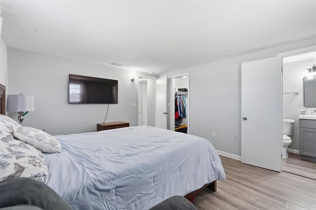 9825 LAKESIDE LANE, Port Richey, FL 34668