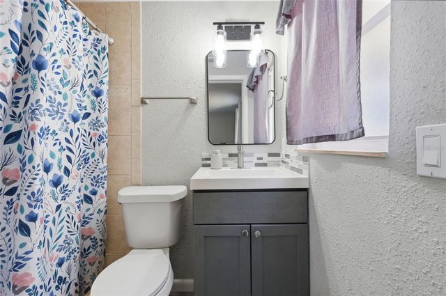 9825 LAKESIDE LANE, Port Richey, FL 34668