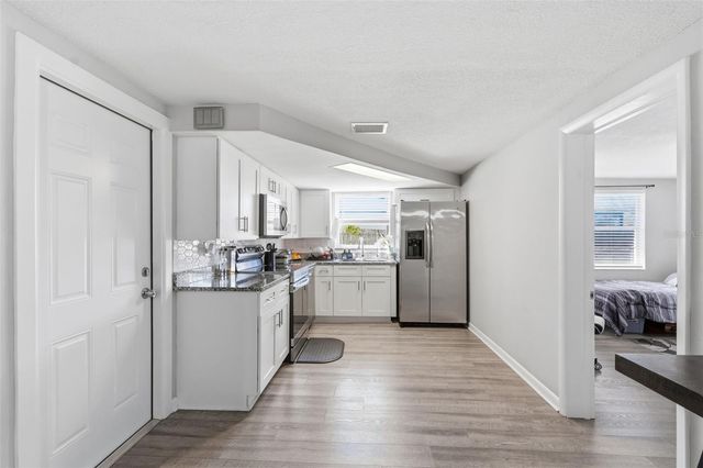 9825 LAKESIDE LANE, Port Richey, FL 34668