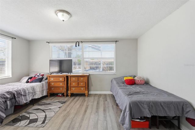 9825 LAKESIDE LANE, Port Richey, FL 34668