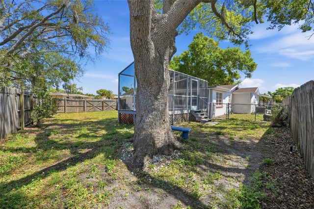 9825 LAKESIDE LANE, Port Richey, FL 34668