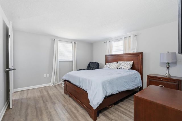 9825 LAKESIDE LANE, Port Richey, FL 34668