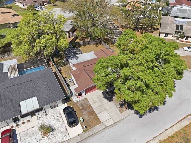 9825 LAKESIDE LANE, Port Richey, FL 34668