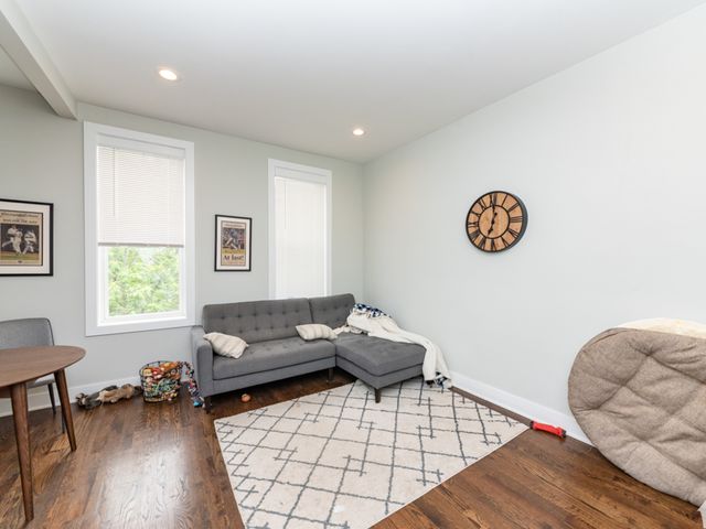 2145 W Webster Avenue 3, Chicago, IL 60647