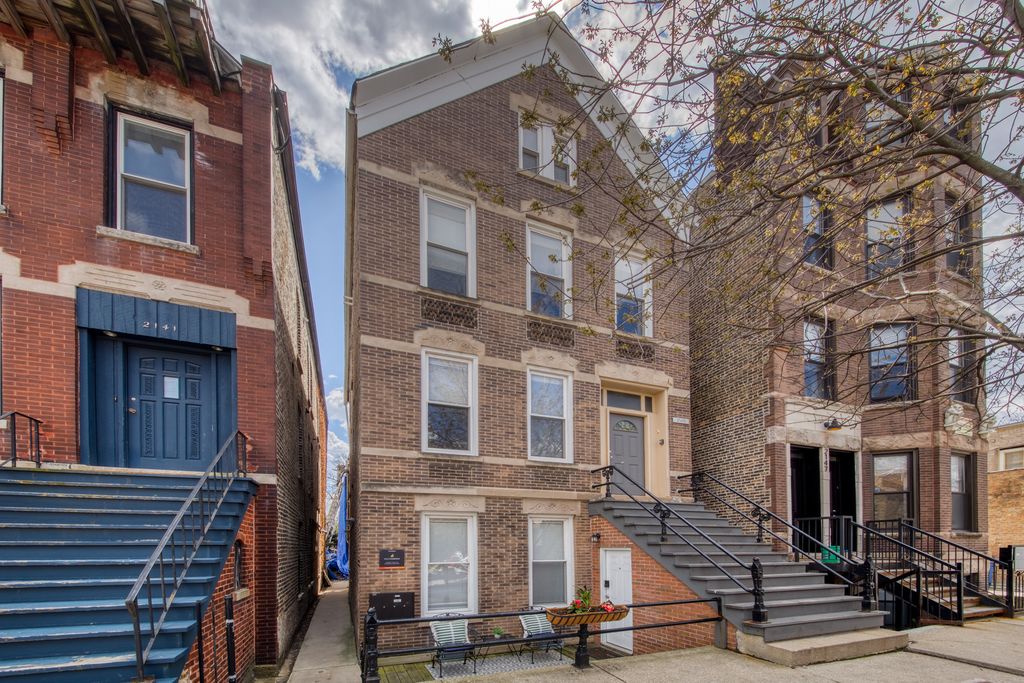2145 W Webster Avenue 3, Chicago, IL 60647