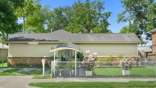 15 E Sterling Street, Baytown, TX 77520