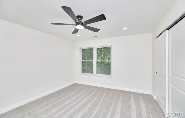 214 Sugar Lake Drive 5, St Peters, MO 63376