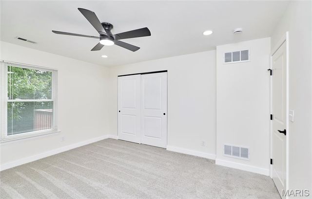 214 Sugar Lake Drive 5, St Peters, MO 63376