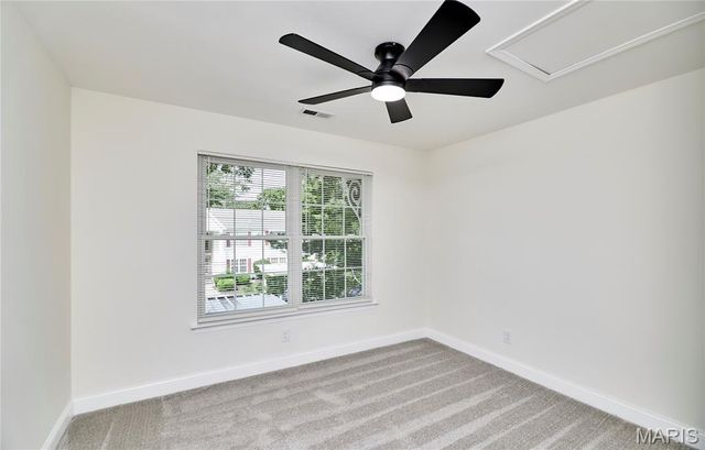 214 Sugar Lake Drive 5, St Peters, MO 63376