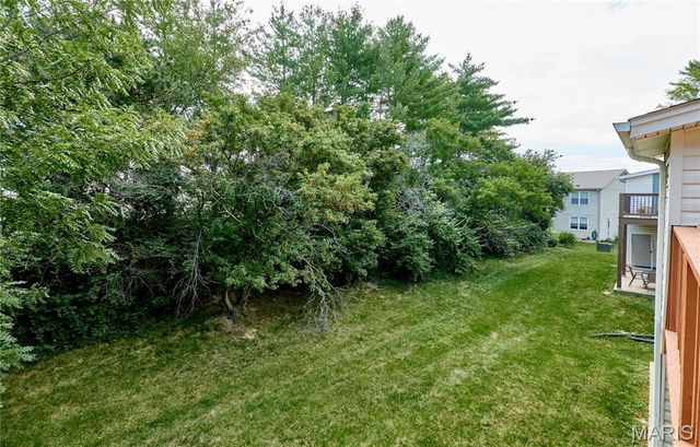 214 Sugar Lake Drive 5, St Peters, MO 63376