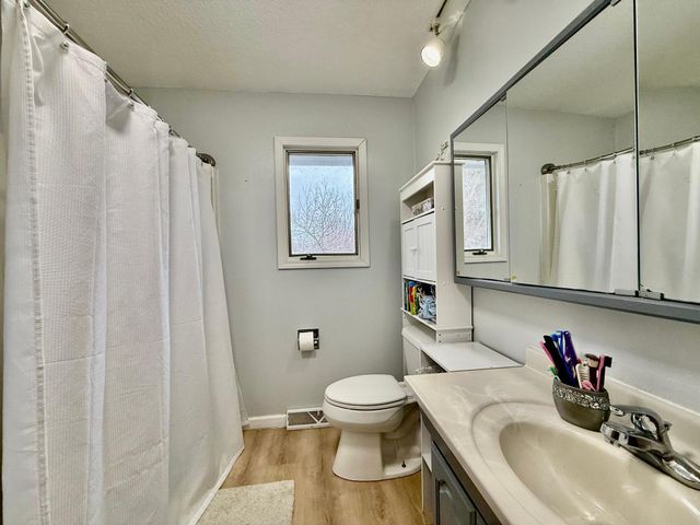 243 Edgeview Drive, Rollingstone, MN 55969