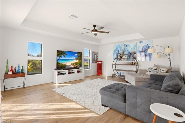 1512 NE 33rd ST, Cape Coral, FL 33909