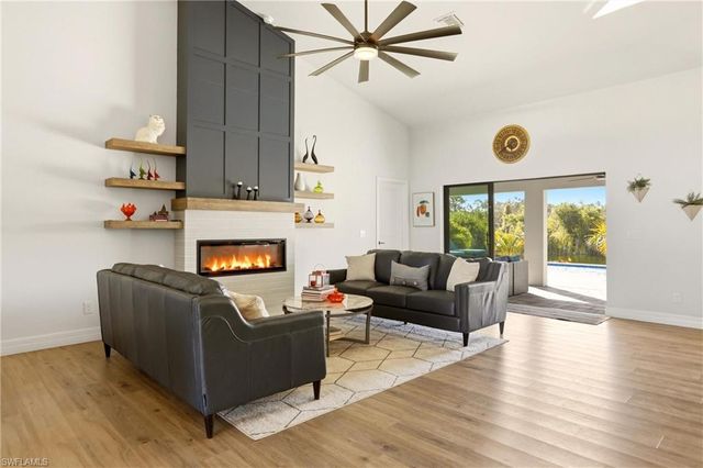 1512 NE 33rd ST, Cape Coral, FL 33909