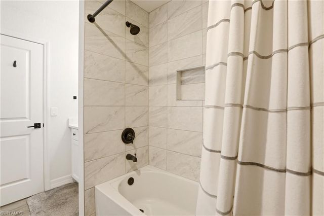 1512 NE 33rd ST, Cape Coral, FL 33909