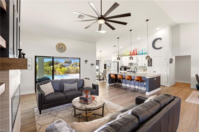 1512 NE 33rd ST, Cape Coral, FL 33909