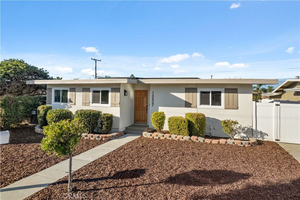 13527 Close, Whittier, CA 90605 — exterior