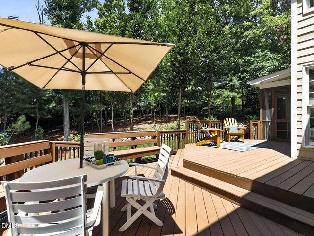 400 Flint Point Lane, Holly Springs, NC 27540