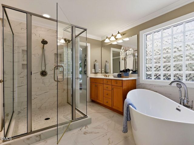 400 Flint Point Lane, Holly Springs, NC 27540